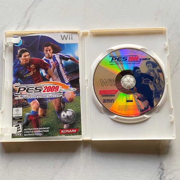 Wii PES 2009 PRO Evolution Soccer Video Game - Picture 3 of 5